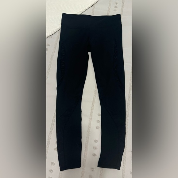 Fabletics black leggings - Picture 2 of 4